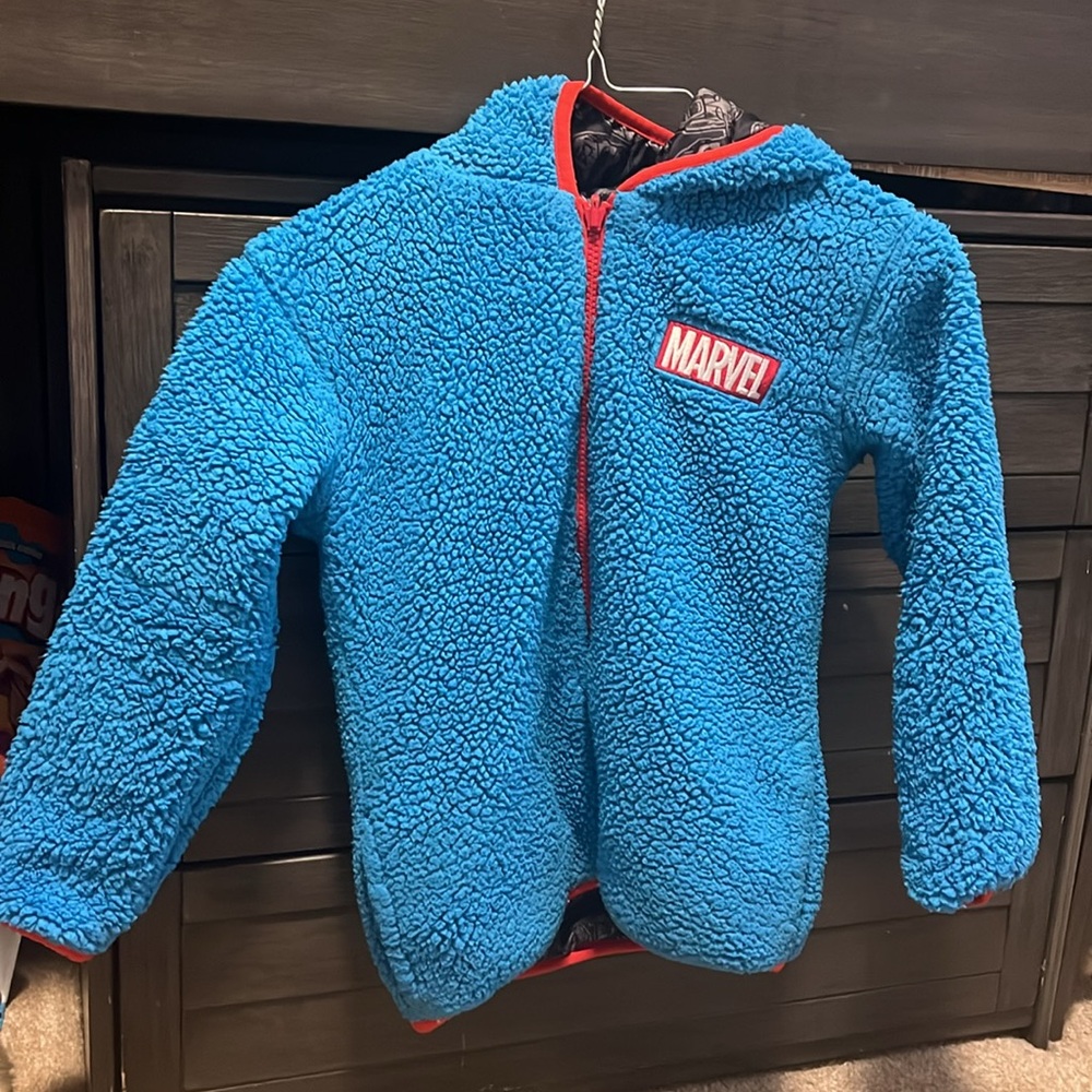 Marvel reversible coat/jacket - Picture 3 of 11